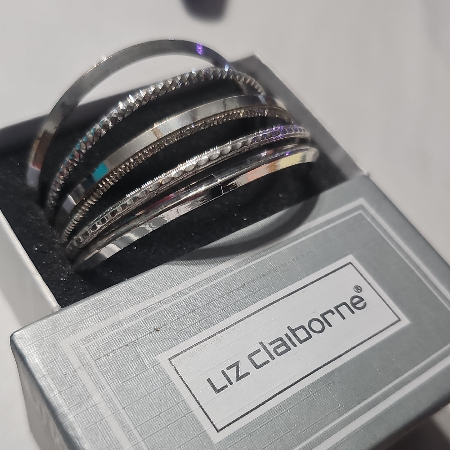 Liz Claiborne Silver Tone Bangle Set 24$